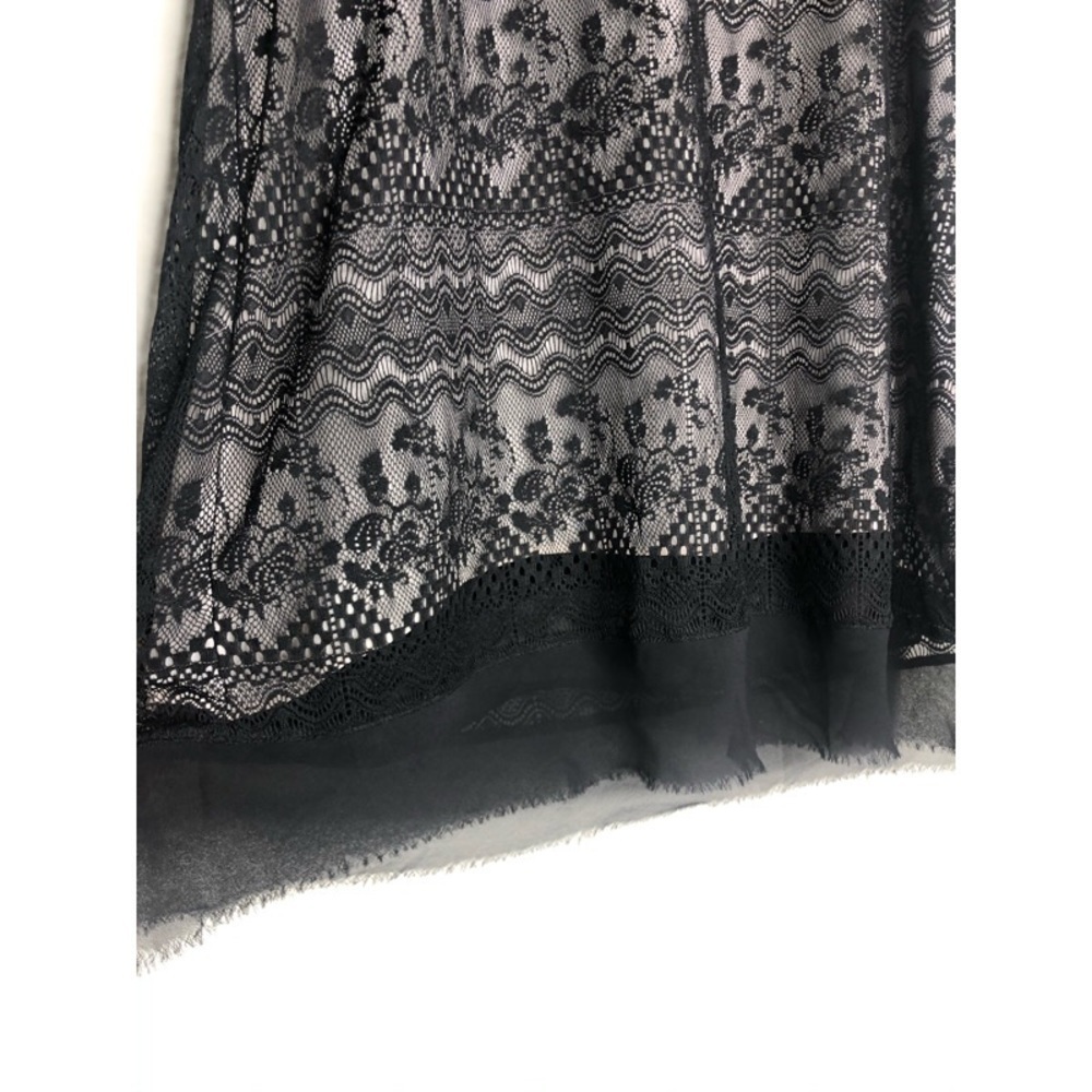 CAbi Lace Top - Picture 2 of 7
